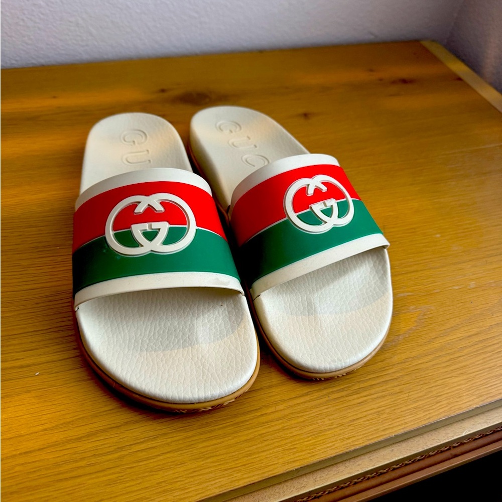Gucci slide sandals